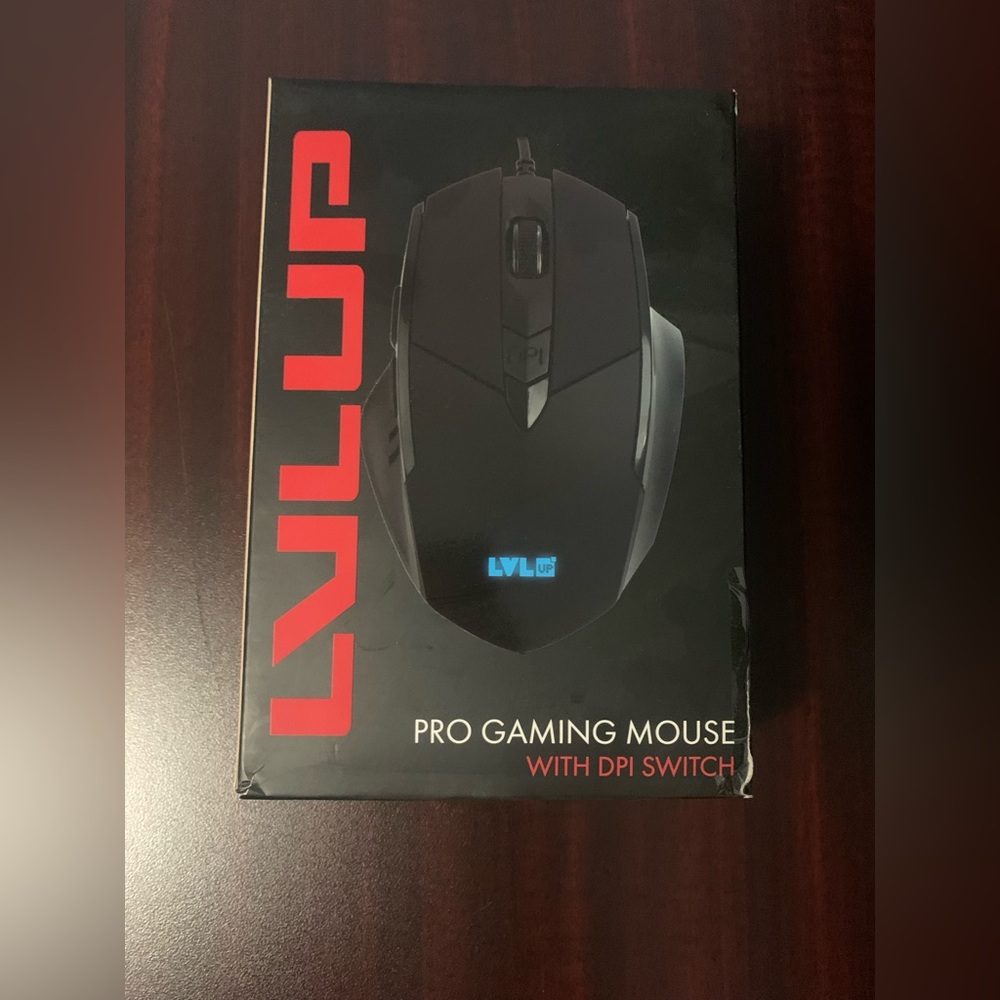 PRO GAMING MOUSE WITH DPI SWITCH!!